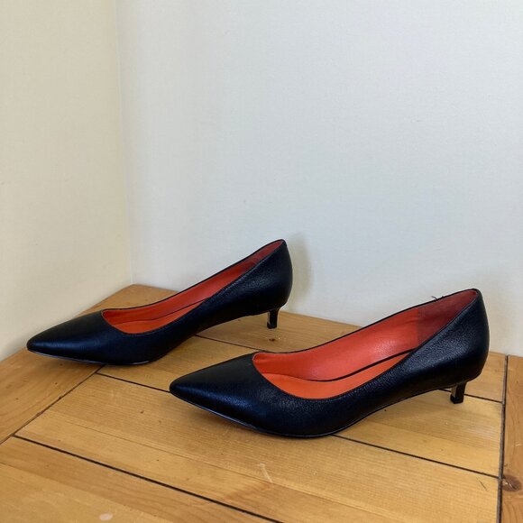 Via Spiga Leather Kitten Heels Black Pointed Toe Pumps Women's US 8 Shoes - Picture 4 of 7